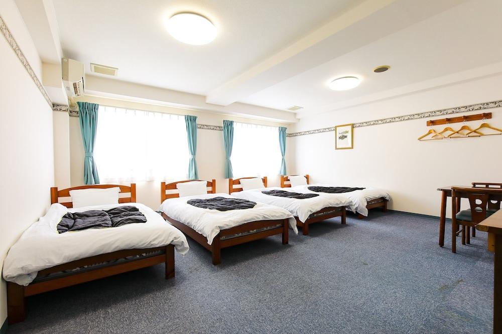 Grampus Inn Ширахама Екстериор снимка